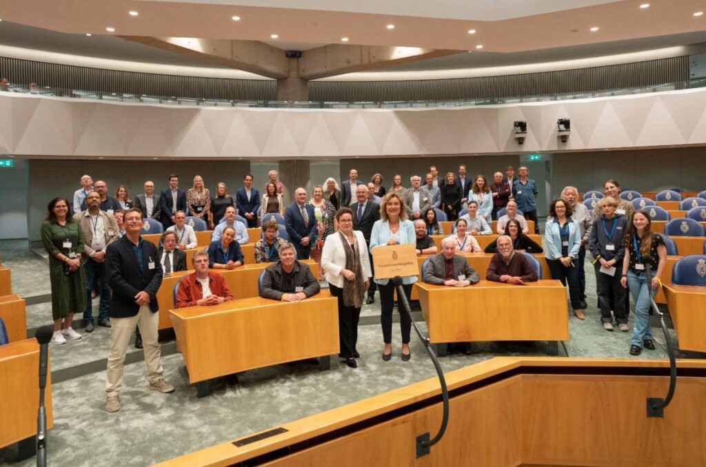 Meld u als mkb-ondernemer aan voor de V-100 in de Tweede Kamer